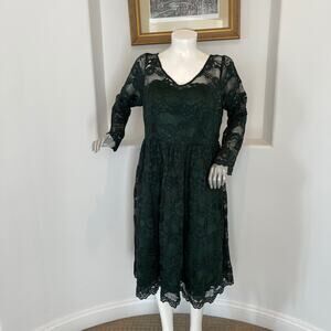 COLLECTIF  Long Sleeve Green Lace Midi Dress 18